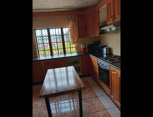 3 BEDROOM HOUSE FOR SALE IN LUSIKISIKI